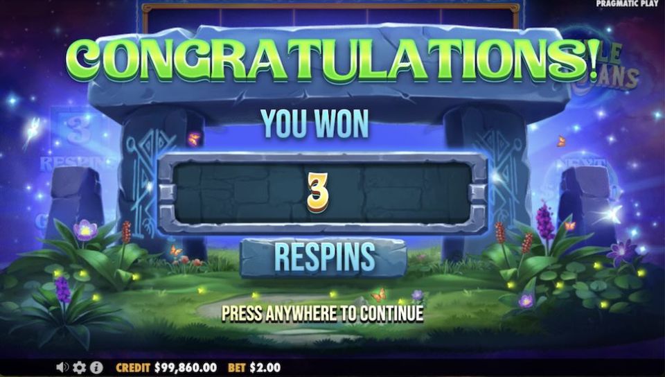 Écran Respin Hold and Win de Temple Guardians avec symboles Money violet, vert et bleu actifs sur la grille