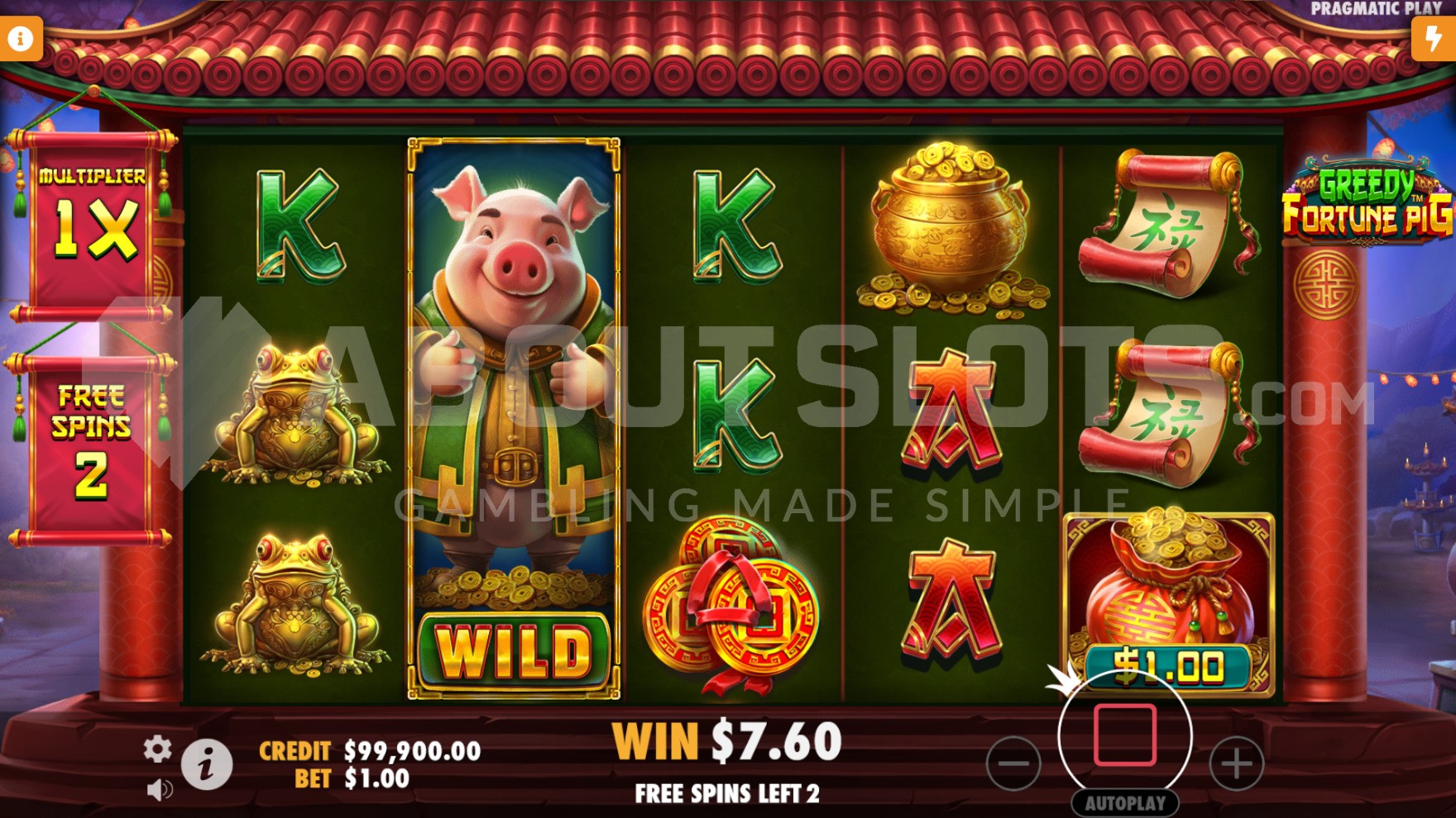 Écran free spins de Greedy Fortune Pig avec multiplicateur persistant actif et Walking Wild en déplacement