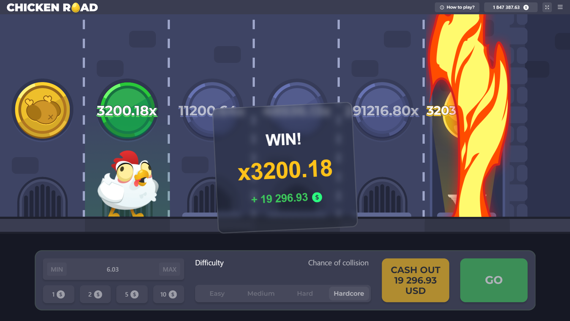 Écran de victoire sur Chicken Road avec un cash out à 3 200 fois la mise pour plus de 19 000 dollars
