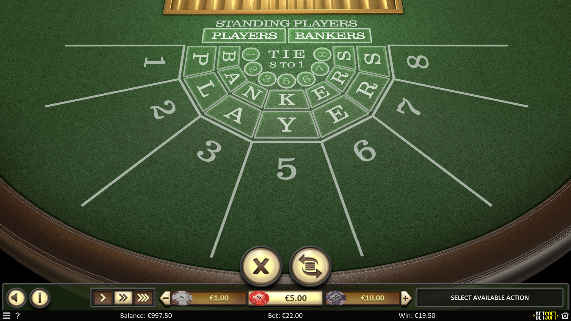 Interface de Baccarat Betsoft montrant les zones de mise Player, Banker et Tie sur la table