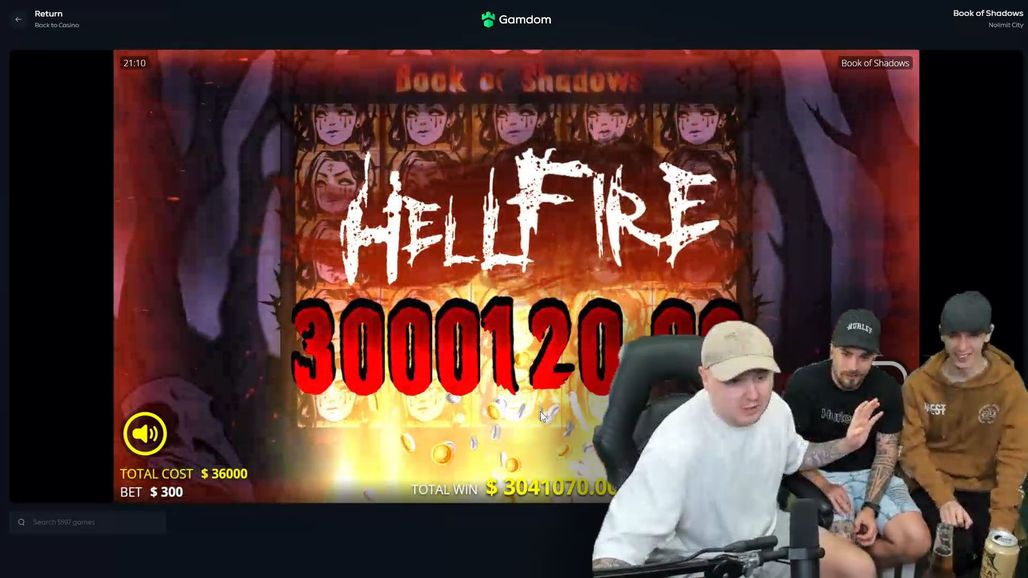 Écran de gain HellFire sur Book of Shadows pendant les Free Spins avec symbole doré étendu