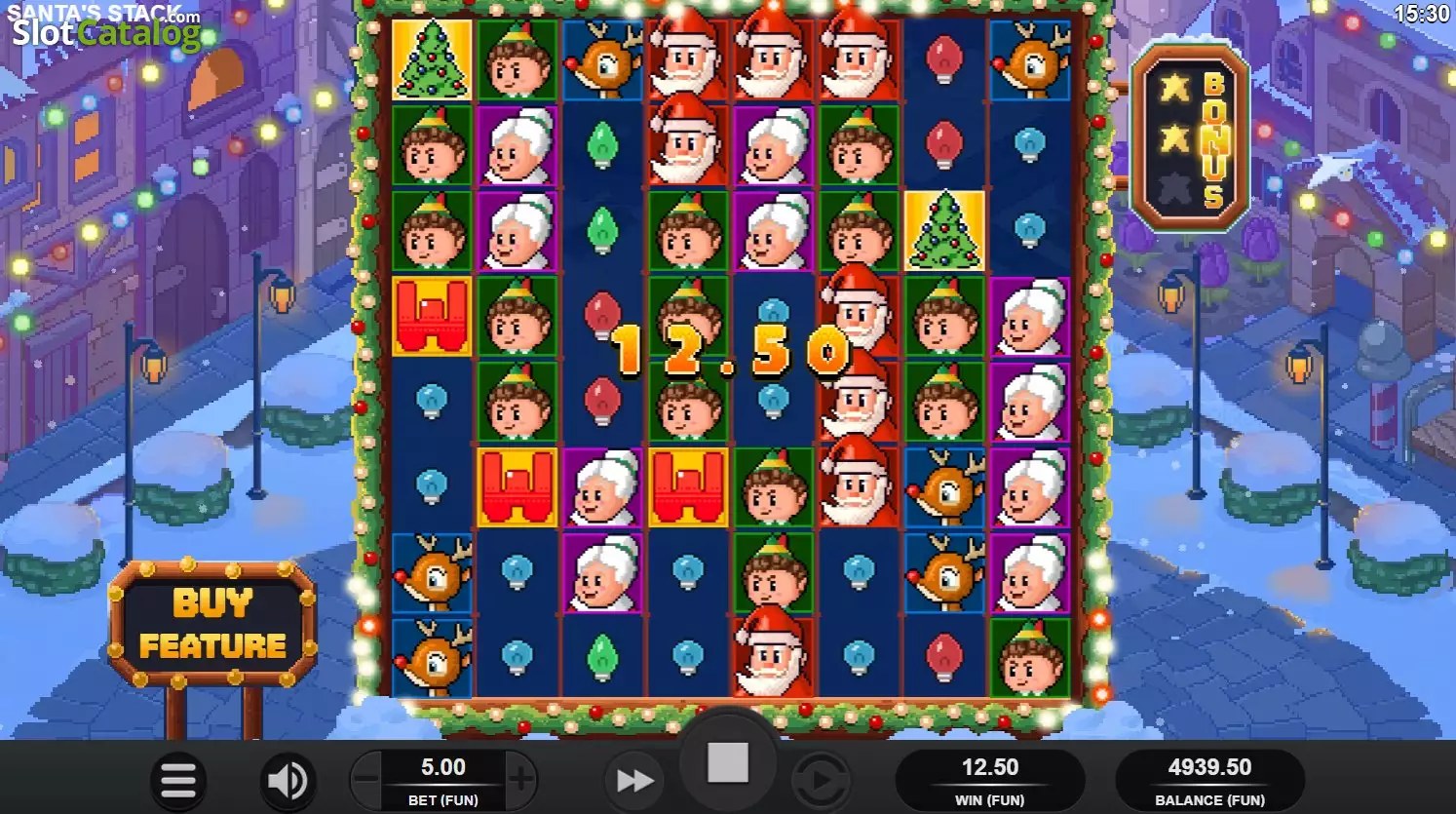 Gain remporté pendant les free spins de Santa's Stack avec les wilds garantis sur la grille
