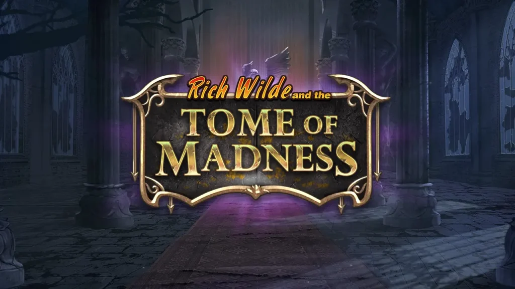 Écran d'introduction de Tome of Madness affichant le logo du Necronomicon et l'ambiance sombre du jeu