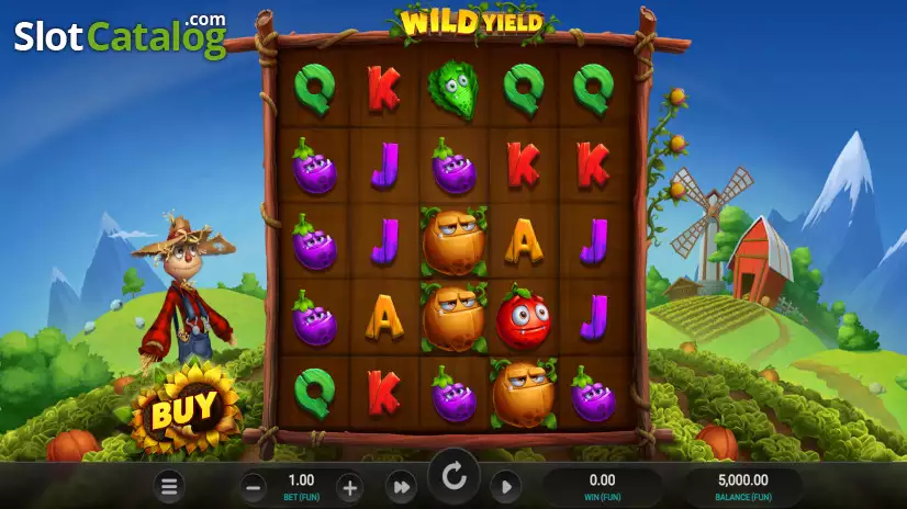 Grille 5x5 de Wild Yield en jeu de base avec l'épouvantail et le bouton d'achat de bonus